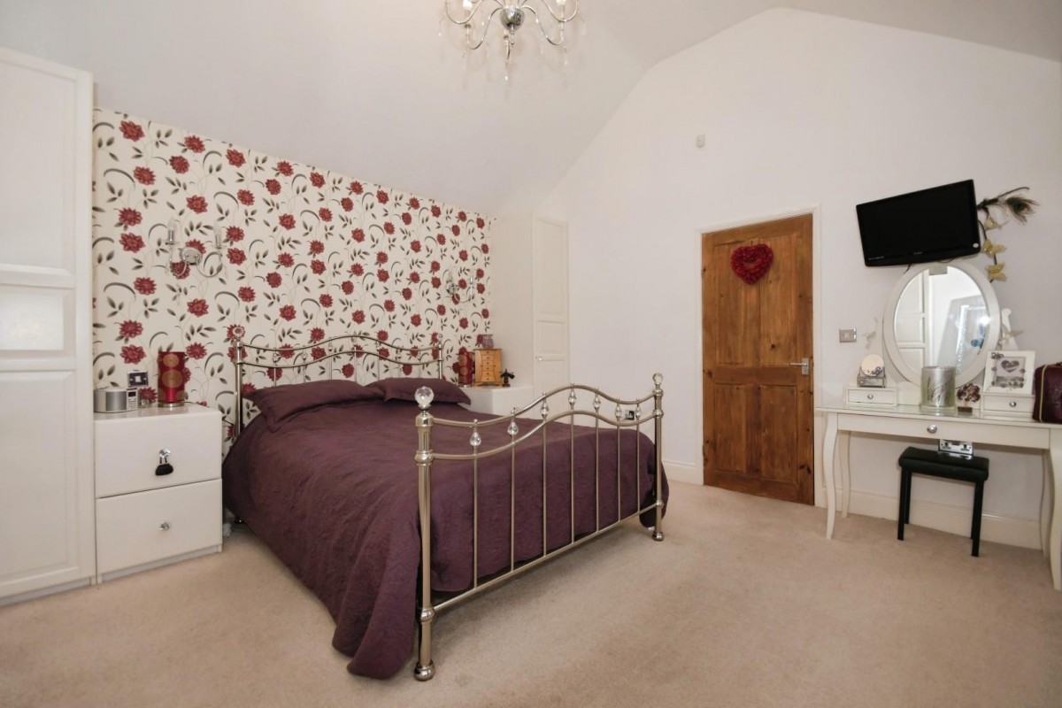 Elvin Way, New Tupton, Chesterfield, S42 6EG