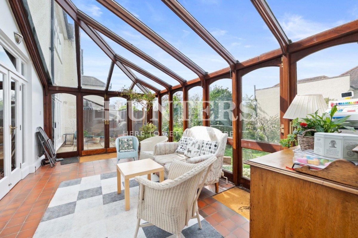 Minster Road, London, NW2