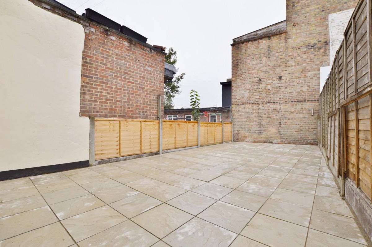 Plashet Road, Plaistow