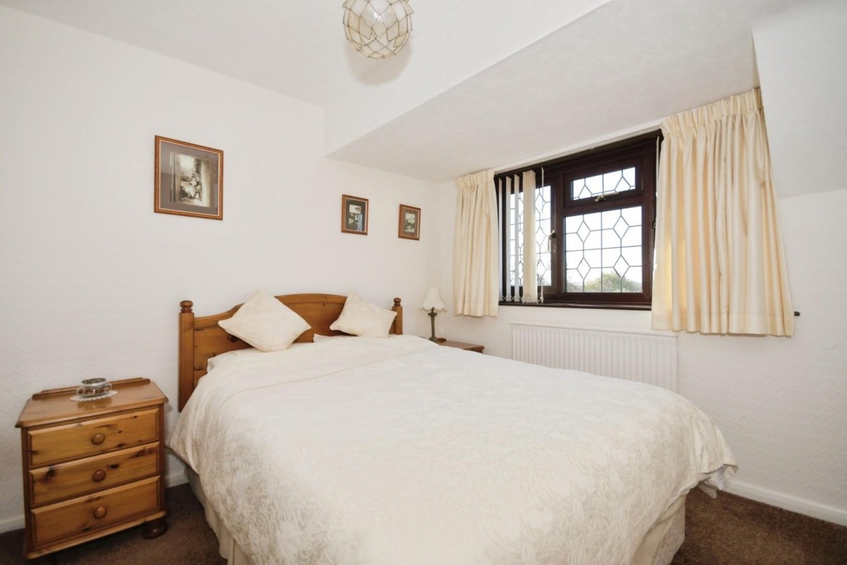 Middlecroft Road South, Staveley, Chesterfield, S43 3NQ