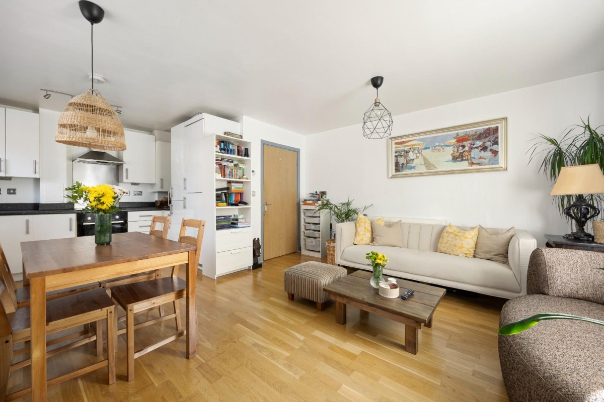 Finnegan Lodge, 39 Varcoe Gardens, Hayes