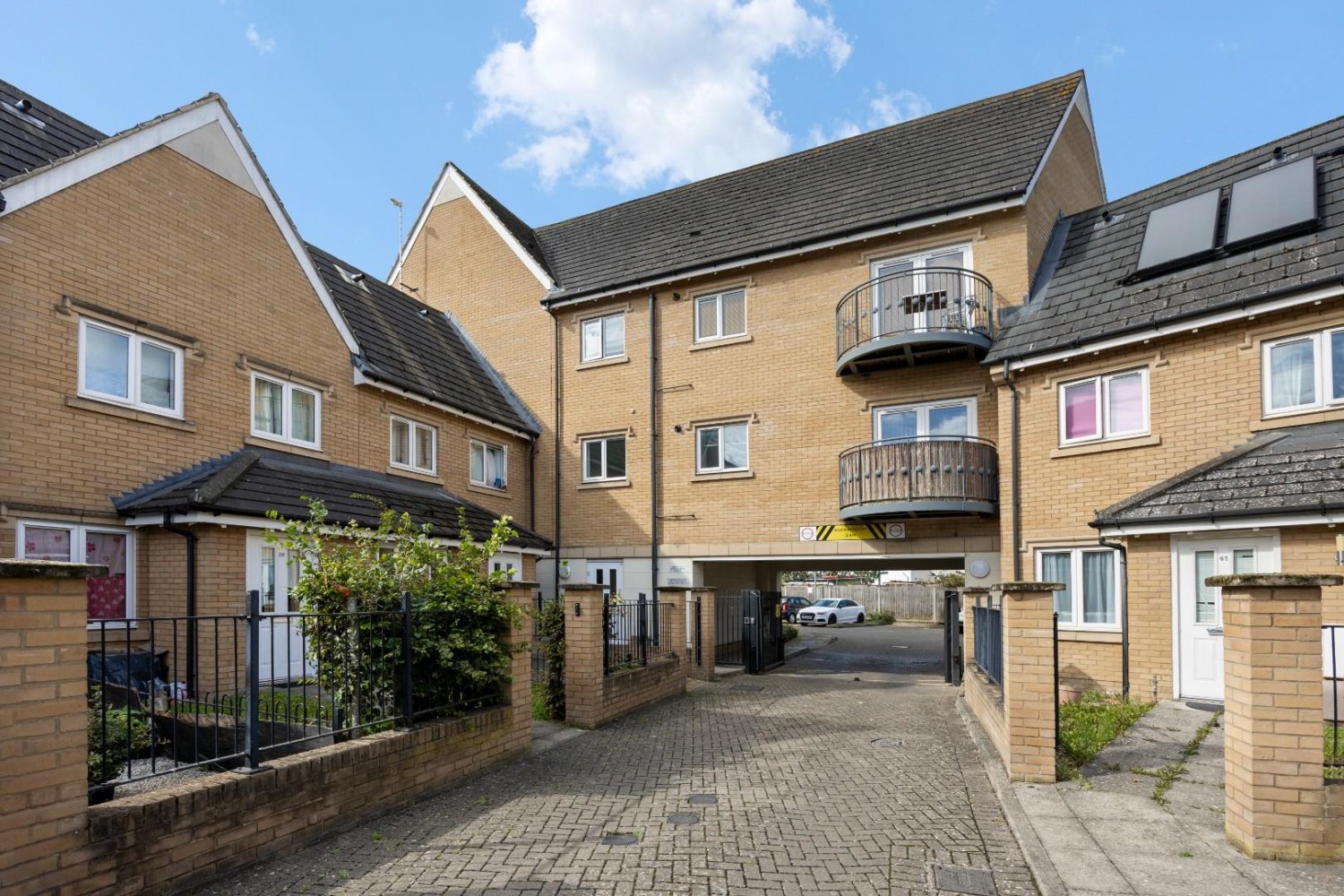 Finnegan Lodge, 39 Varcoe Gardens, Hayes