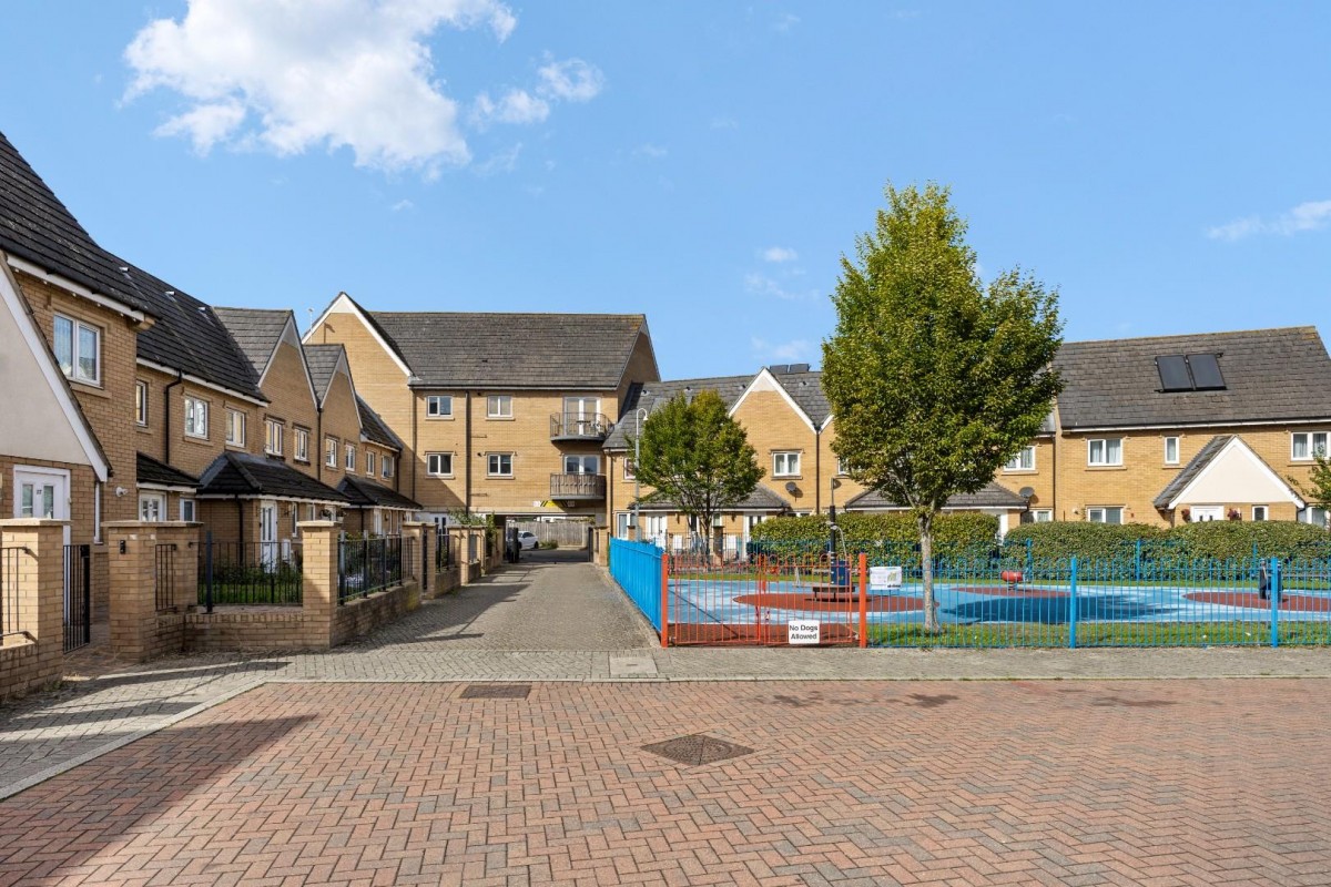 Finnegan Lodge, 39 Varcoe Gardens, Hayes