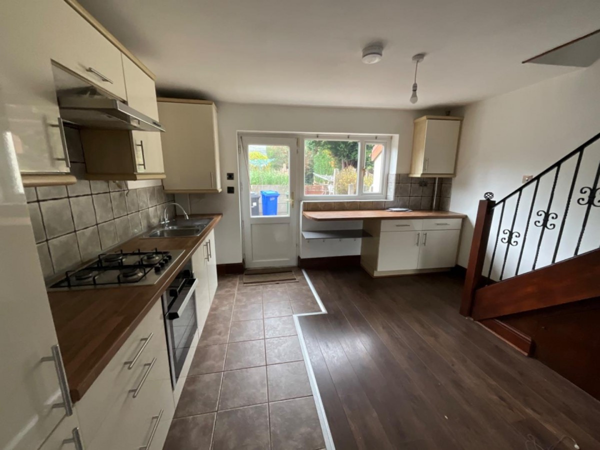 Huddersfield Road, Stalybridge