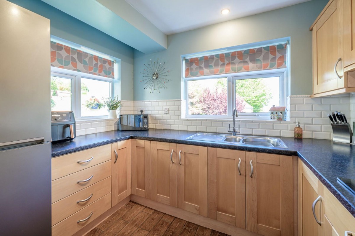 The Broadway, Dudley