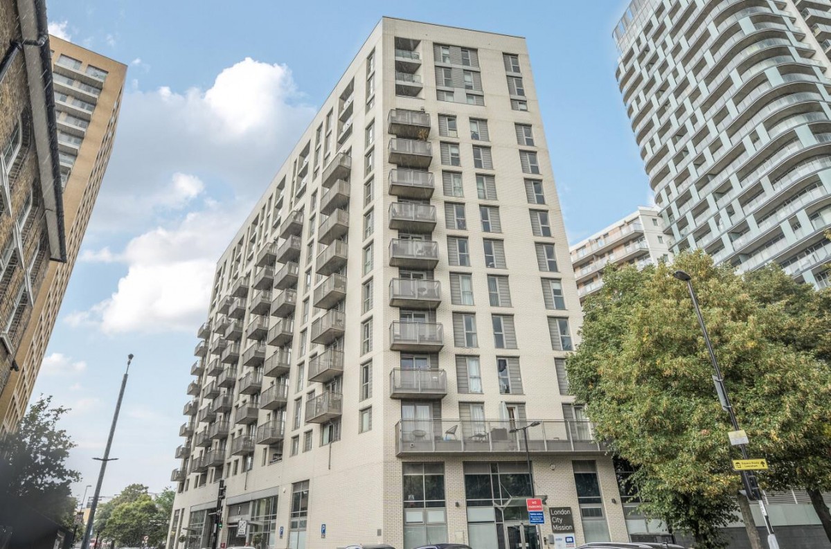 Venice Corte, Elmira Street, SE13 7FQ