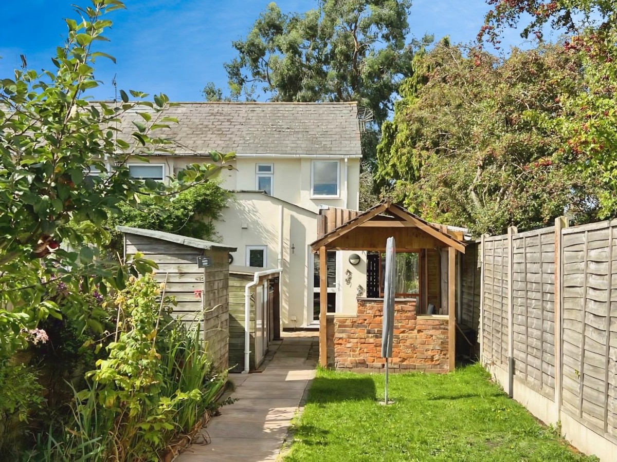 Whitfeld Road, Ashford