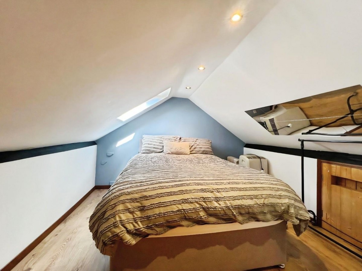 Whitfeld Road, Ashford