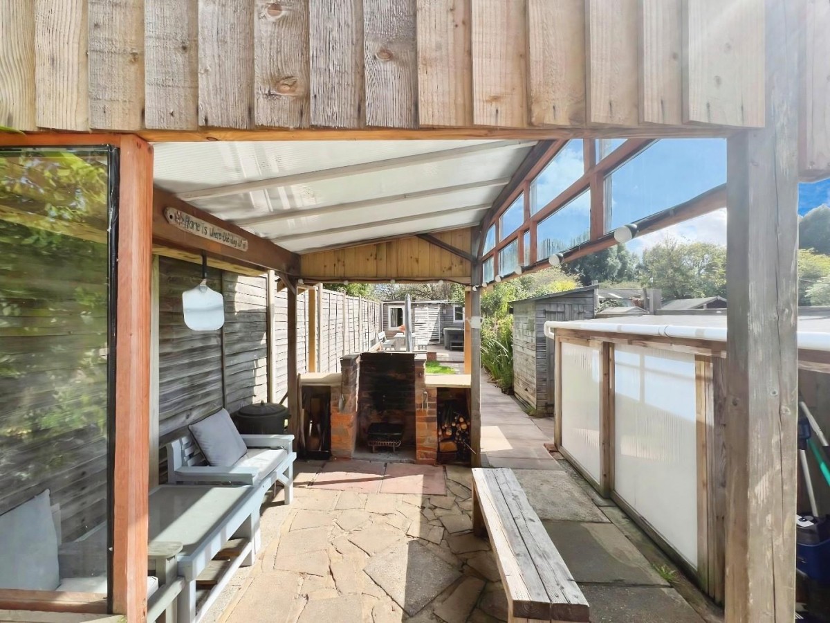 Whitfeld Road, Ashford