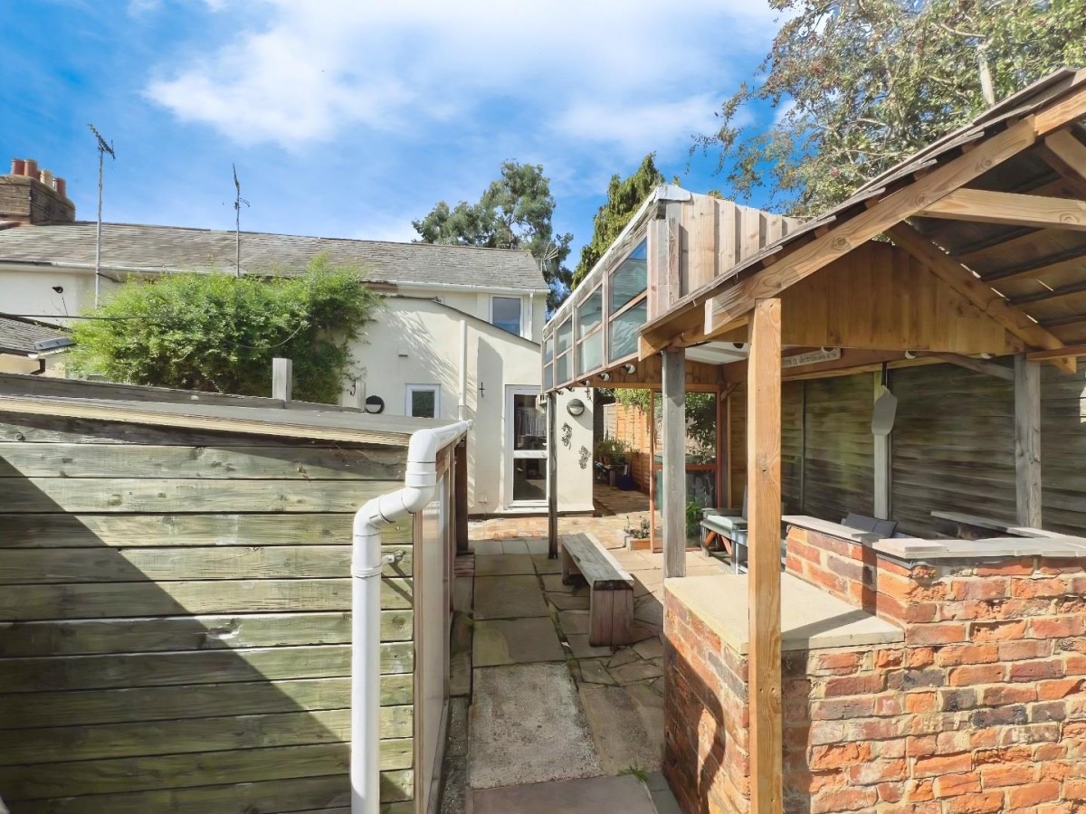 Whitfeld Road, Ashford