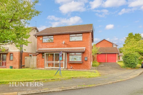 Brookfield Drive, Bents Farm Estate, Littleborough, OL15 8RH