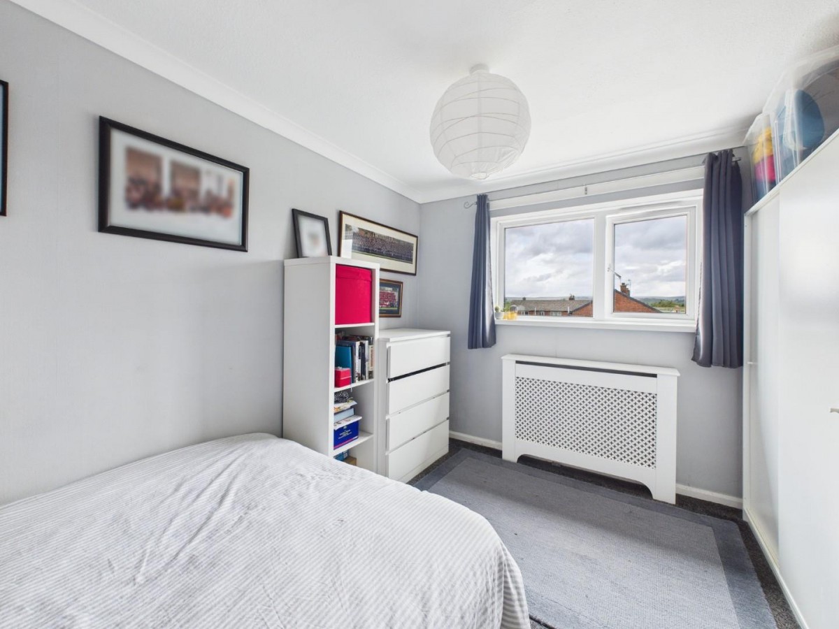 Airedale Avenue, Cottingley