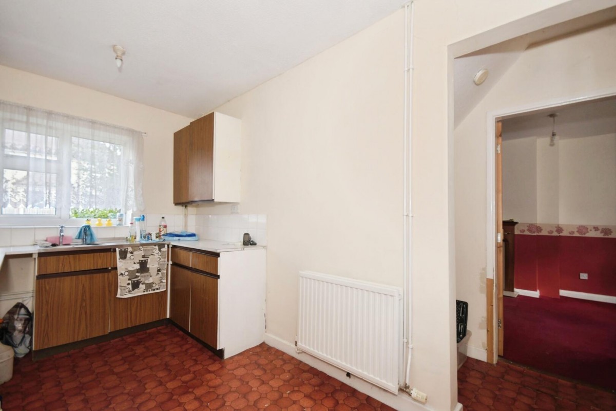 Birdholme Crescent, Birdholme, Chesterfield, S40 2TQ