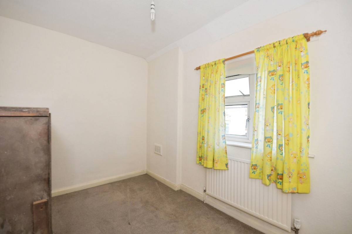 Birdholme Crescent, Birdholme, Chesterfield, S40 2TQ