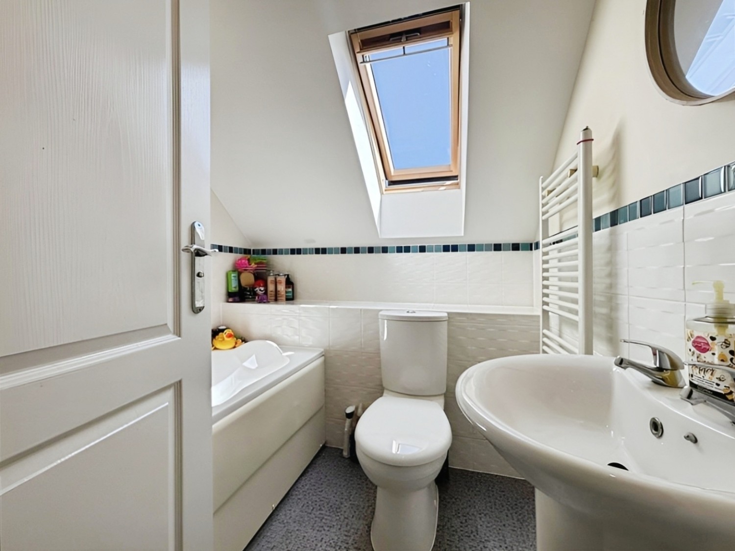 Green Fields Lane, Ashford