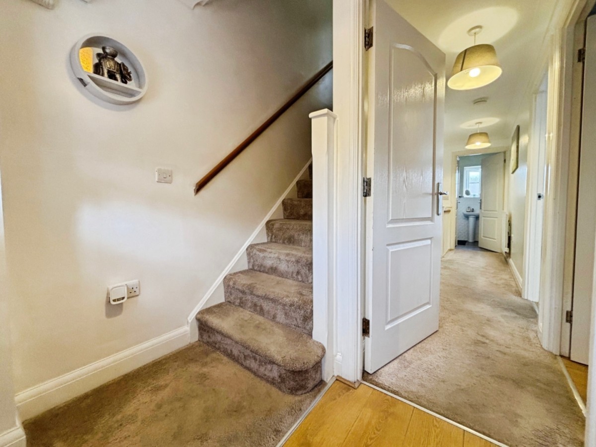 Green Fields Lane, Ashford