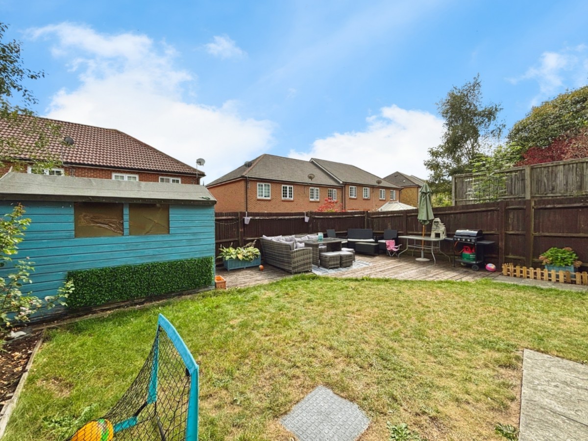 Green Fields Lane, Ashford