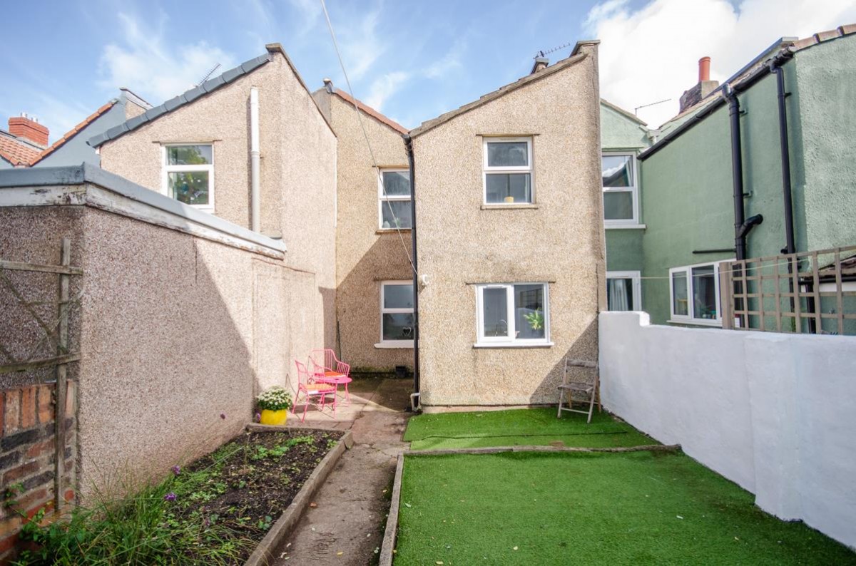 Victoria Parade, Redfield, Bristol BS5 9DZ