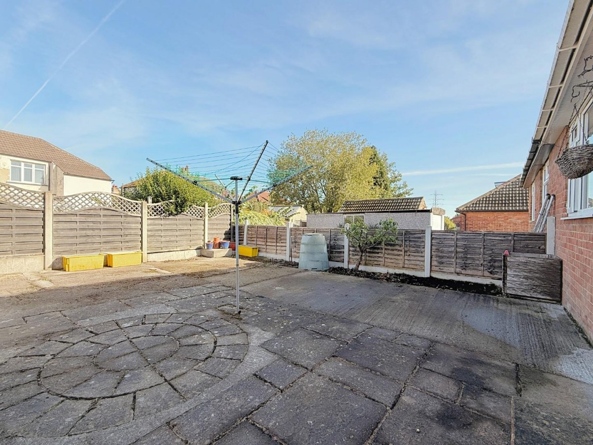 The Fairway, Stanningley