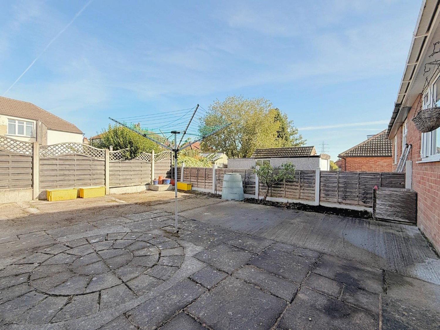 The Fairway, Stanningley