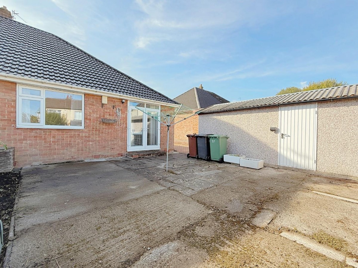 The Fairway, Stanningley