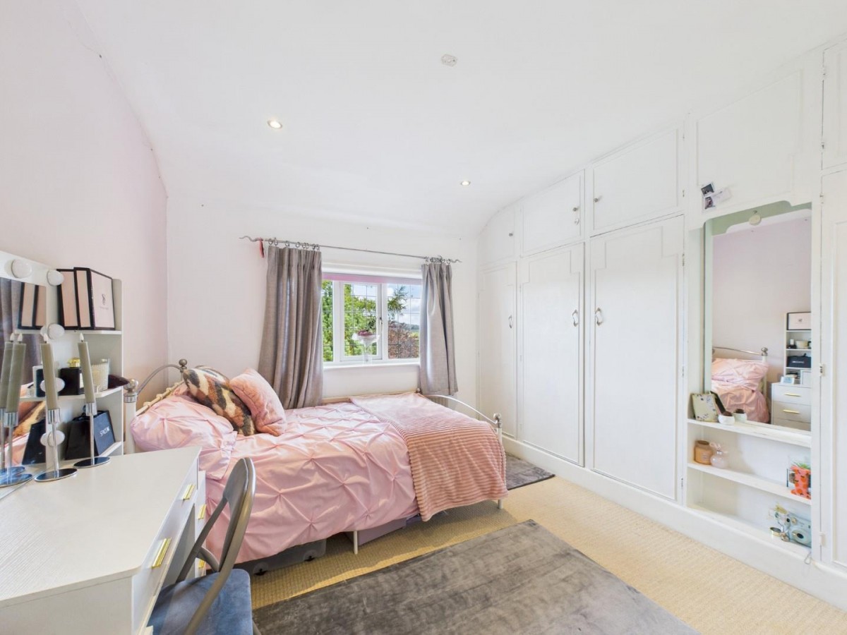 Manor Drive, Bingley