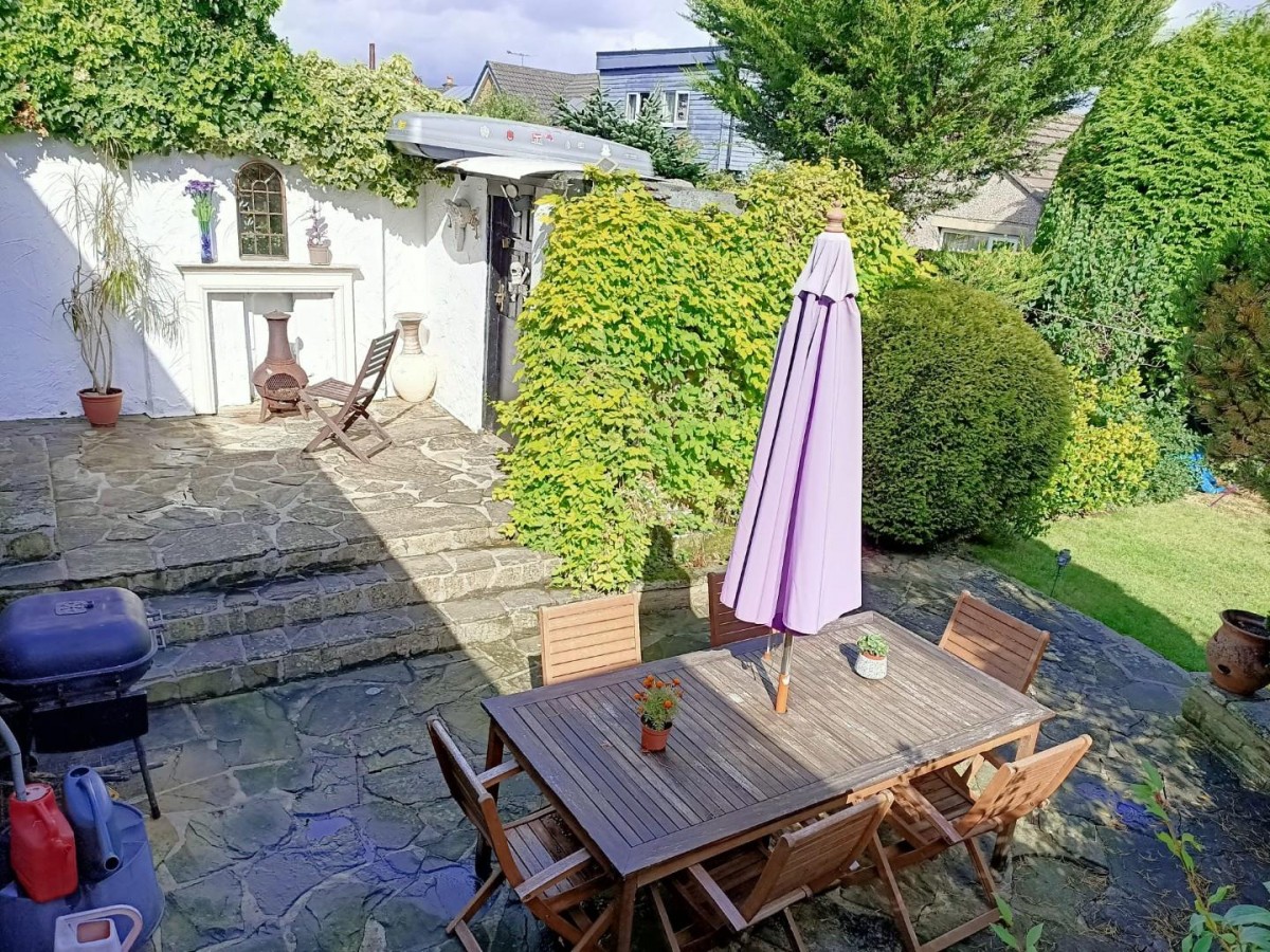 Manor Drive, Bingley