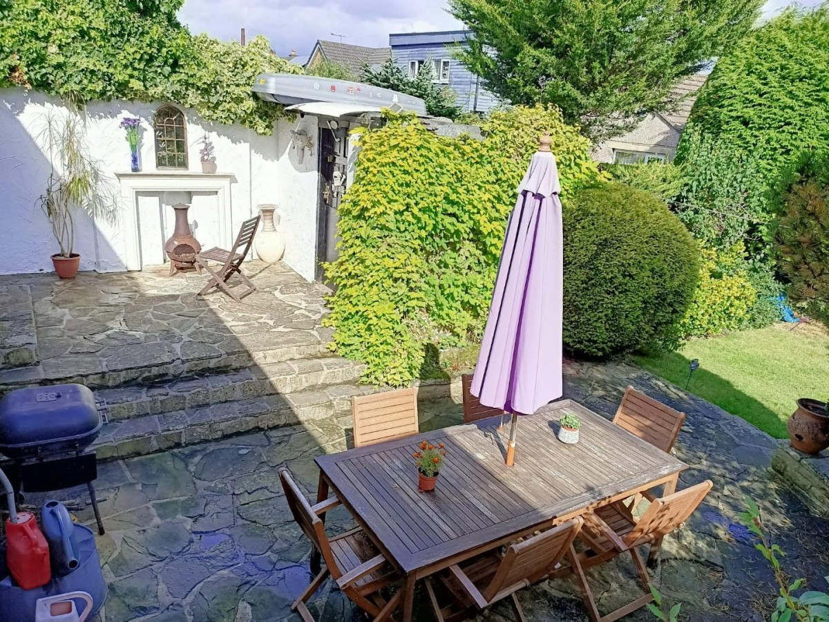 Manor Drive, Bingley