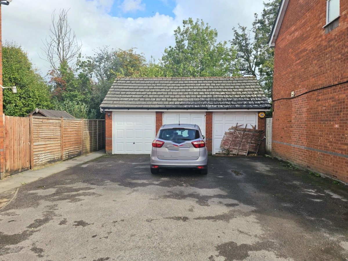 Woodlands Road, Charfield