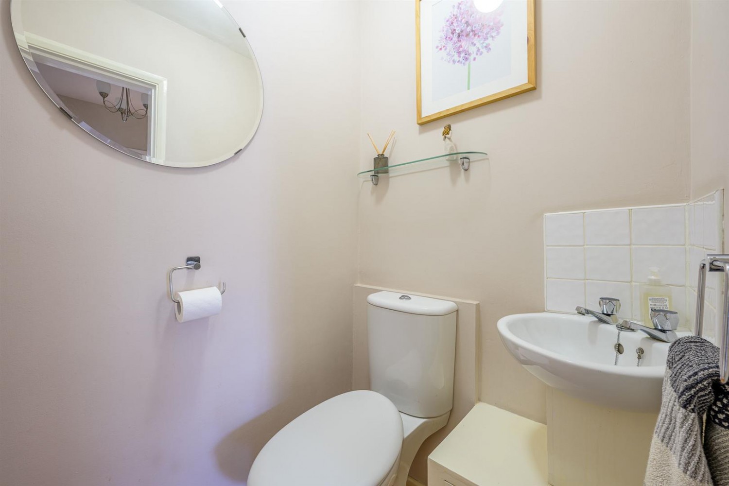 Meadfoot Drive, Kingswinford, DY6 9DB