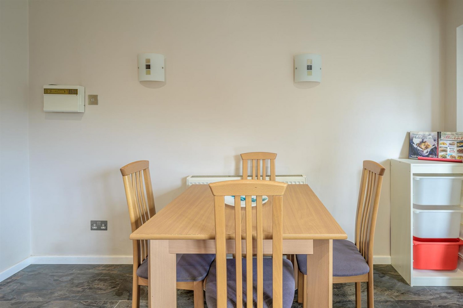 Meadfoot Drive, Kingswinford, DY6 9DB