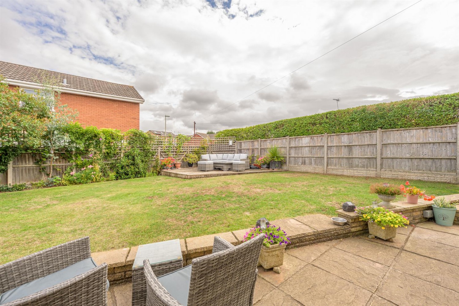 Meadfoot Drive, Kingswinford, DY6 9DB