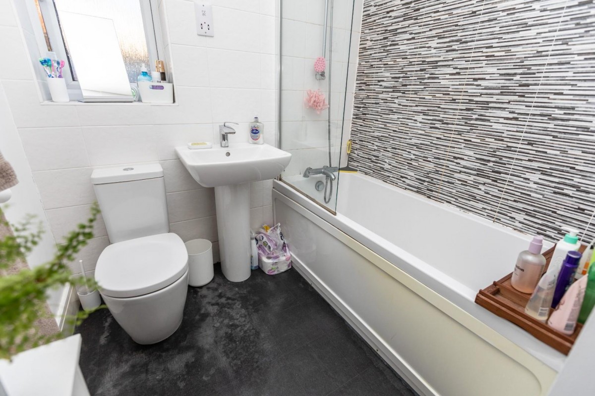 Springfield Court, Wakefield, WF3 3GB