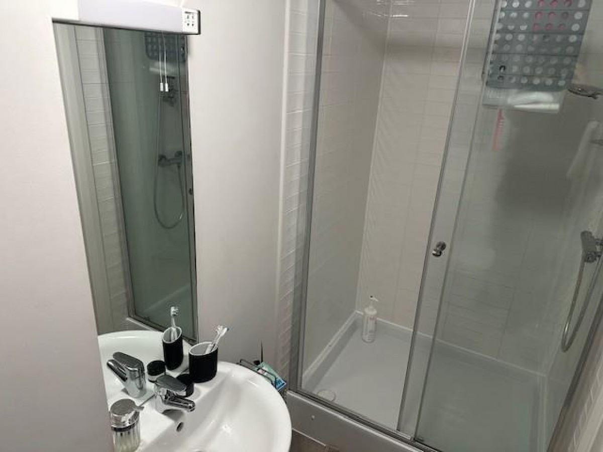 Richmond Grove, Mangotsfield, Bristol, BS16 9AN