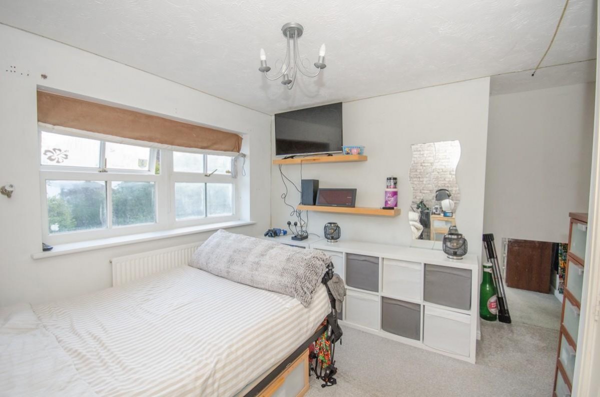Heathfields, Downend, Bristol, BS16 6HT