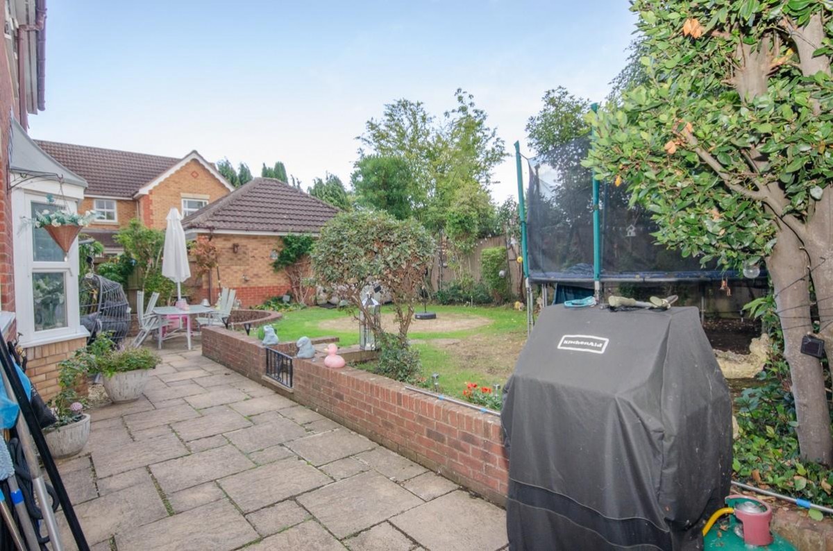 Heathfields, Downend, Bristol, BS16 6HT