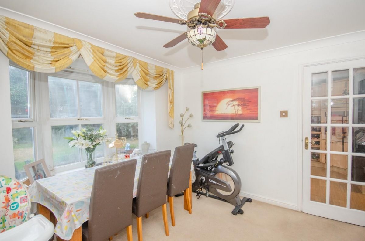 Heathfields, Downend, Bristol, BS16 6HT