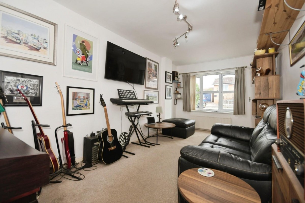 Durham Avenue, Grassmoor, Chesterfield, S42 5DL