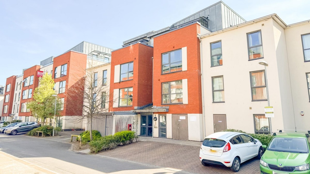 Paxton Drive, Ashton, BS3 2BF