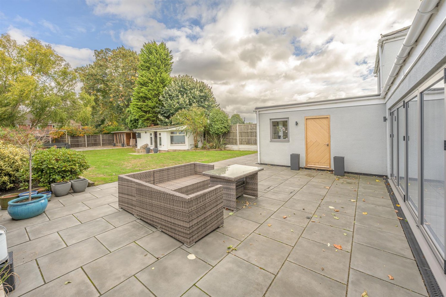 Cot Lane, Kingswinford, DY6 9SB