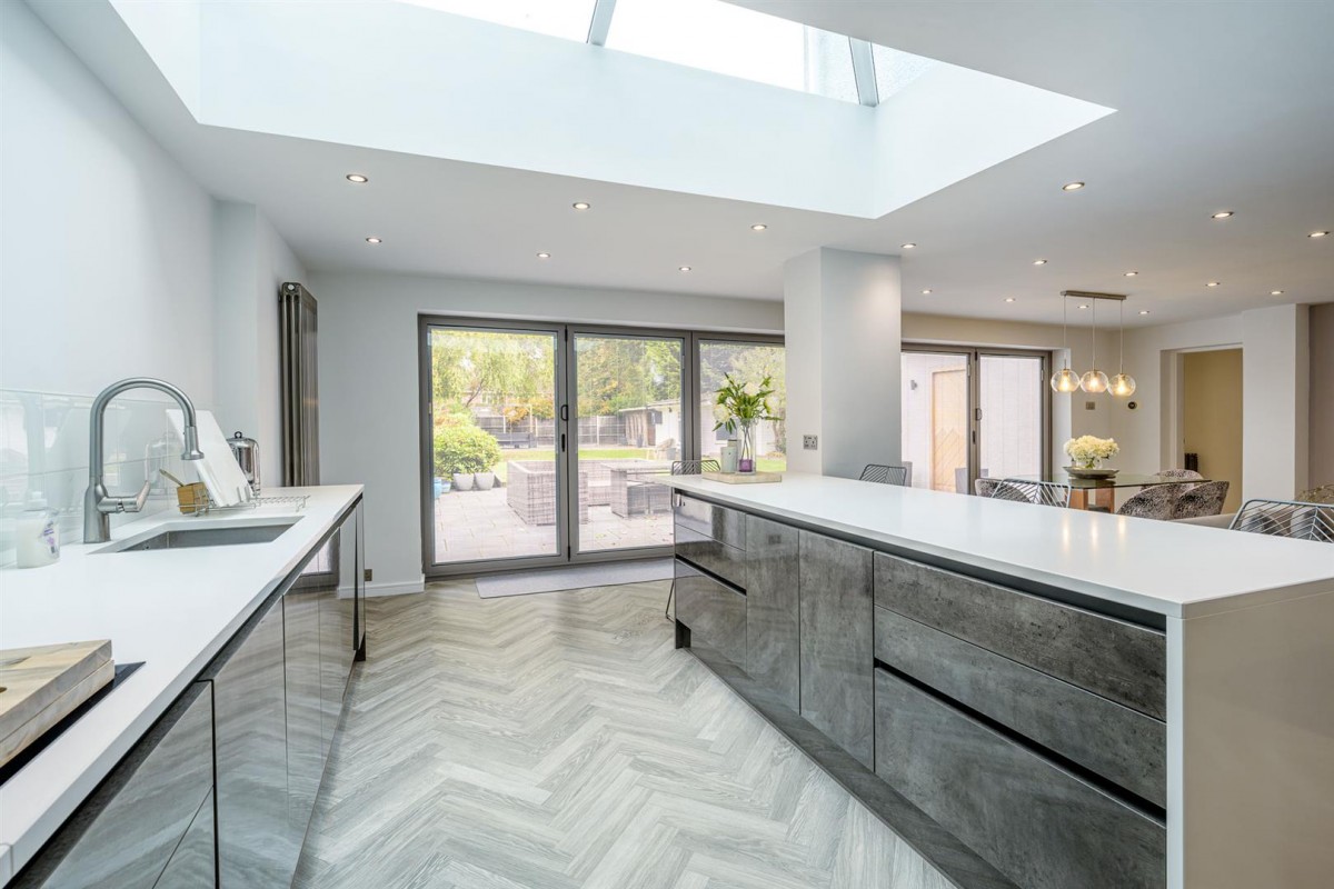 Cot Lane, Kingswinford, DY6 9SB