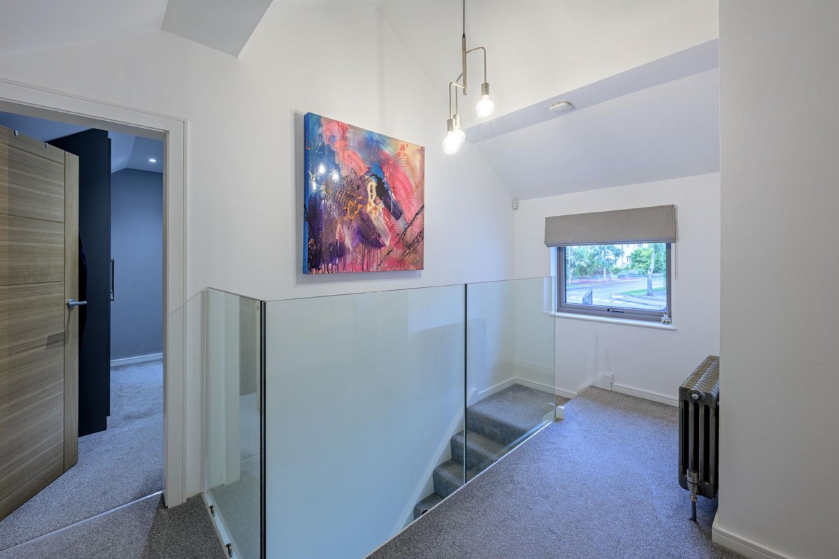 Cot Lane, Kingswinford, DY6 9SB