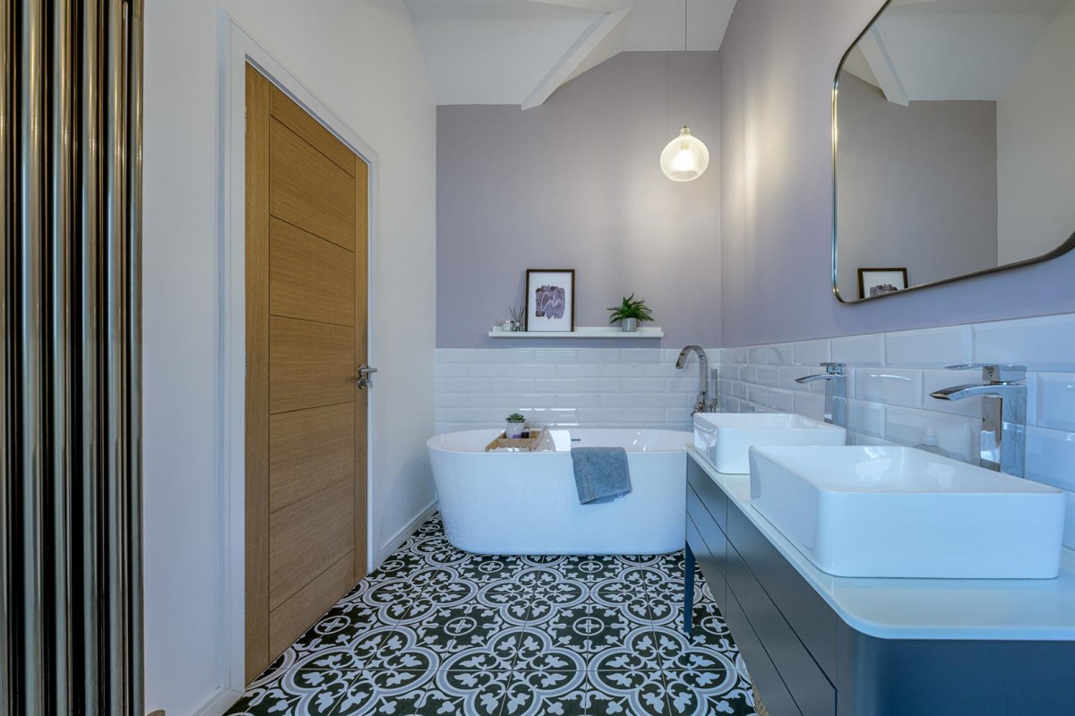 Cot Lane, Kingswinford, DY6 9SB