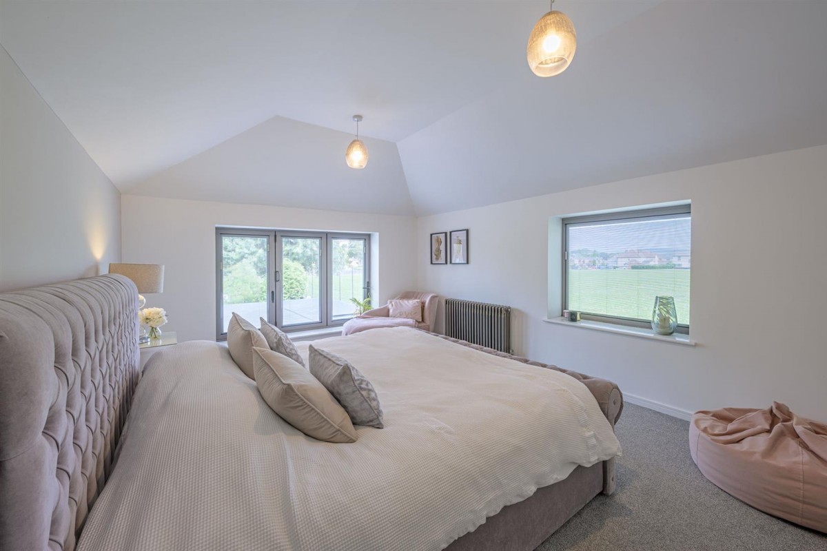 Cot Lane, Kingswinford, DY6 9SB