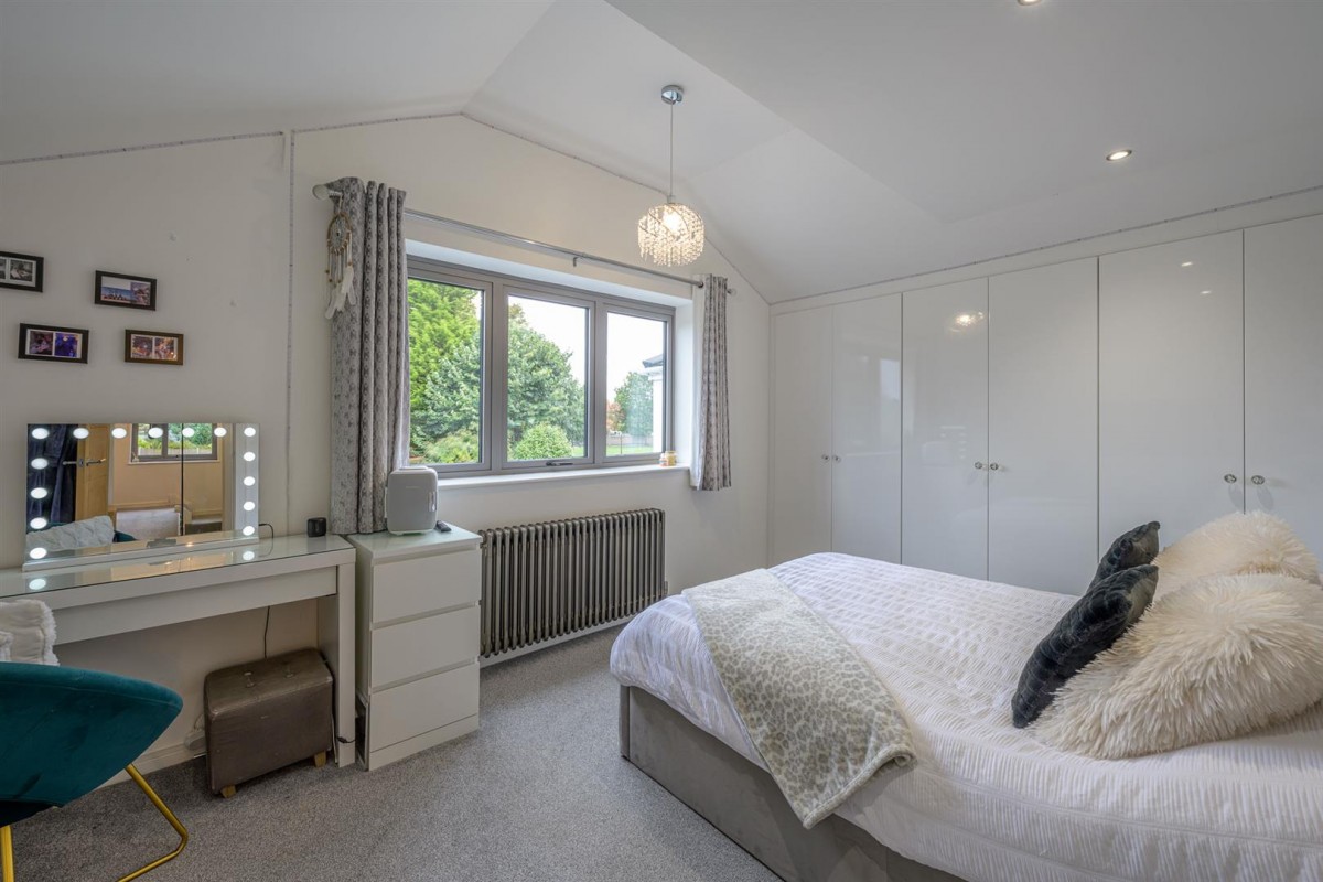 Cot Lane, Kingswinford, DY6 9SB