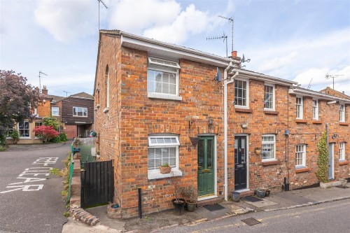 Parsonage Place, Tring