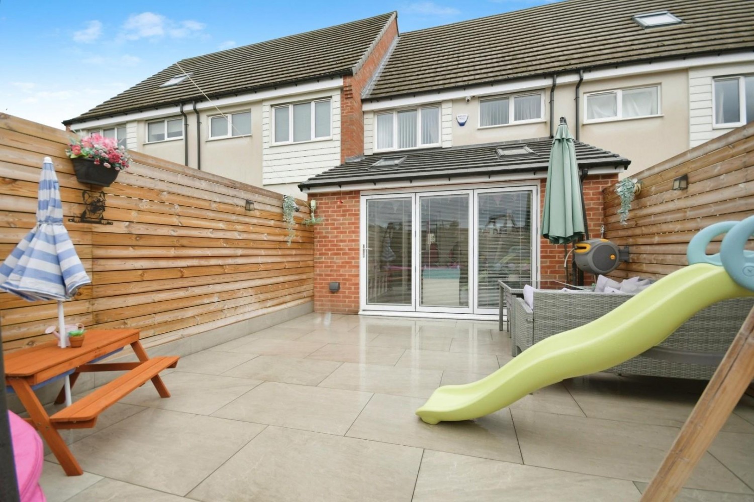 Frecheville Street, Staveley, Chesterfield, S43 3XF