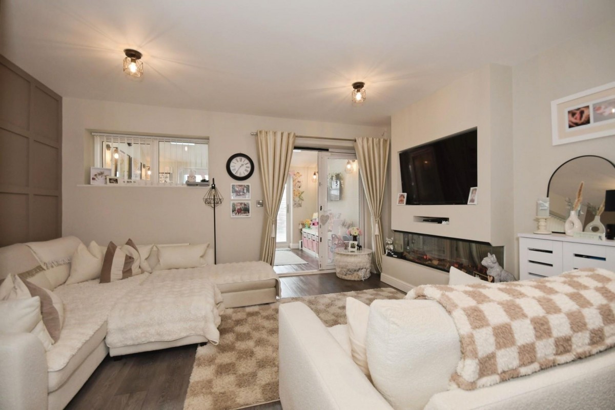 Frecheville Street, Staveley, Chesterfield, S43 3XF