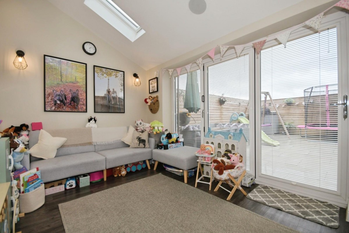 Frecheville Street, Staveley, Chesterfield, S43 3XF