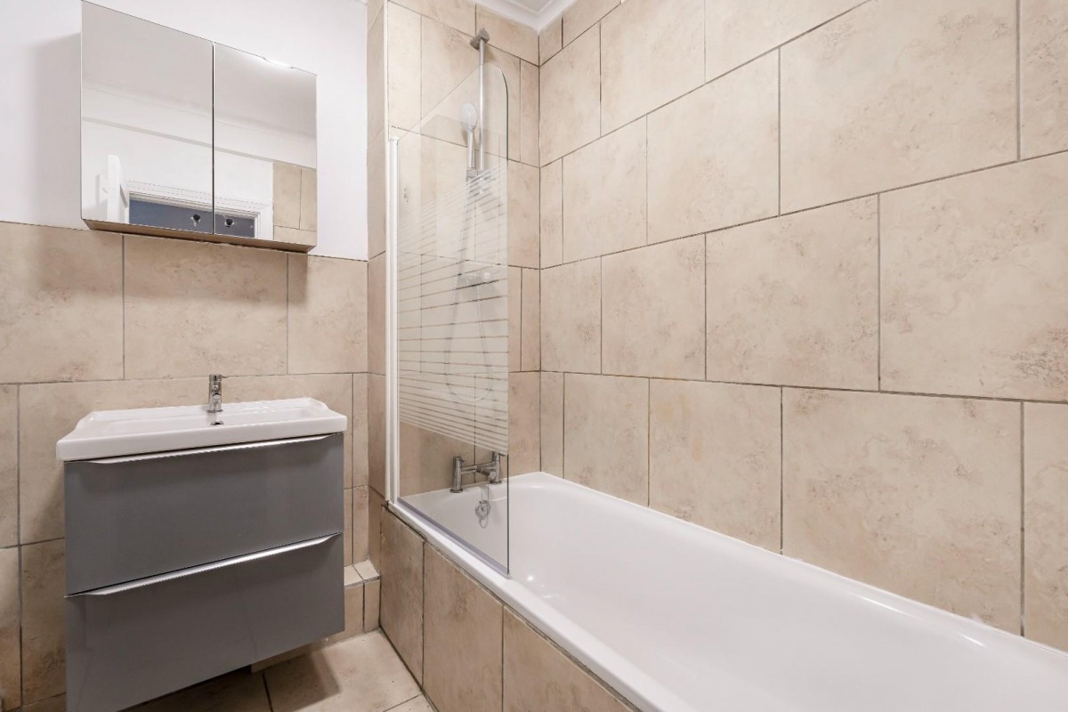 Telford Court, SW2 4RH